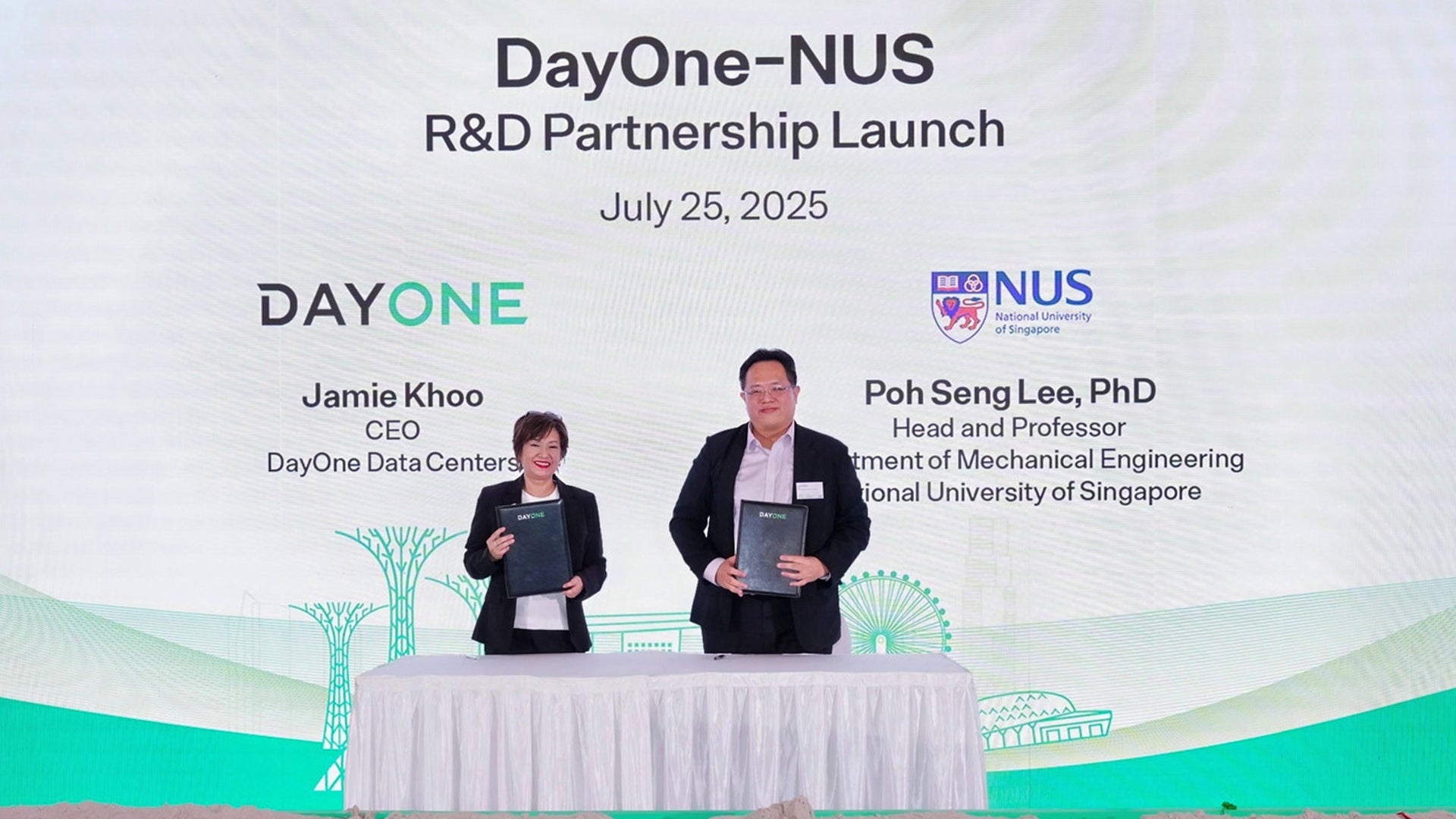DSC03396-3007023851 Under the agreement, DayOne becomes a top-tier Anchor Partner of the Sustainable Tropical Data Centre Testbed Phase 2.0 (STDCT 2.0) Consortium.