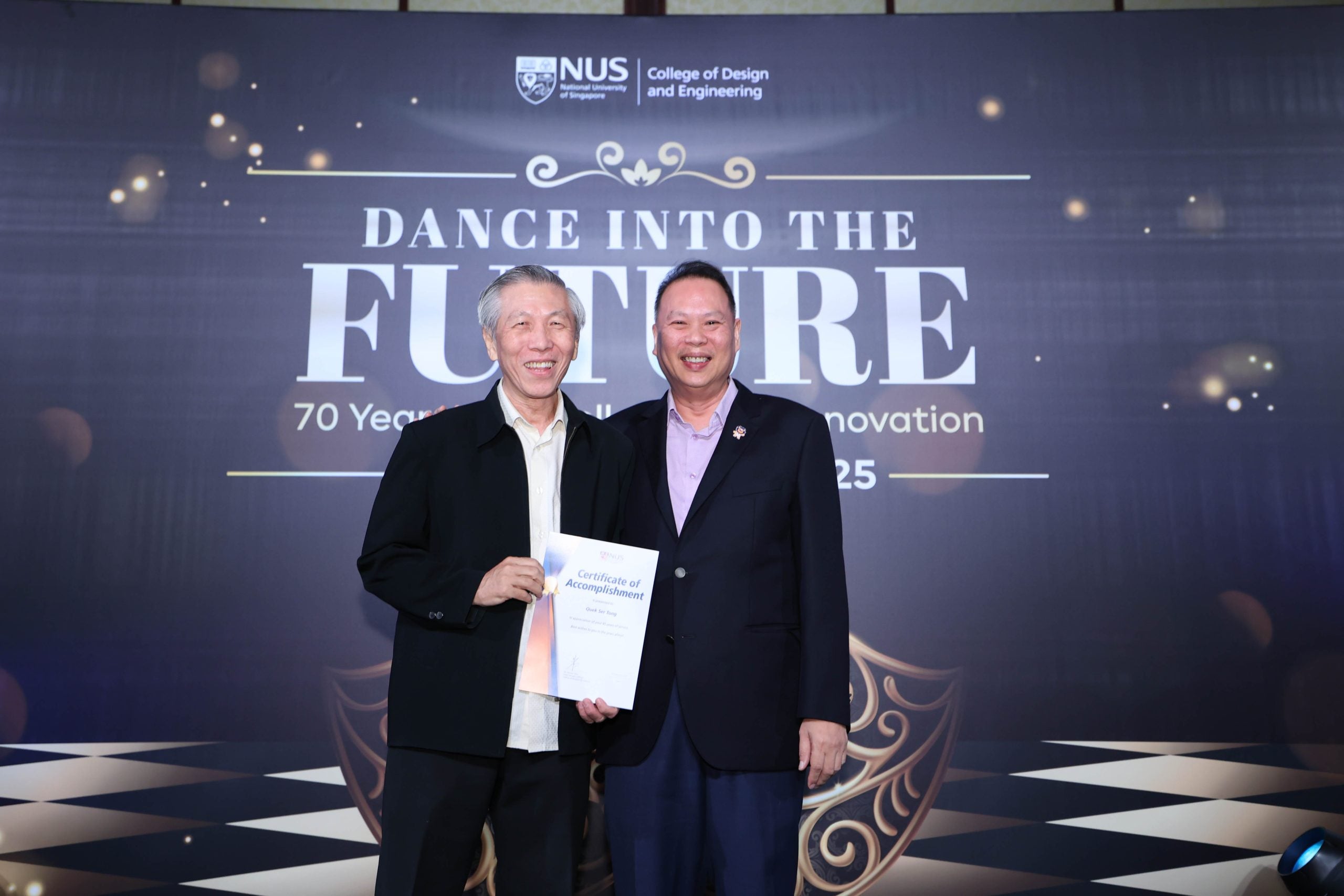Prof Quek Ser Tong receives long service award