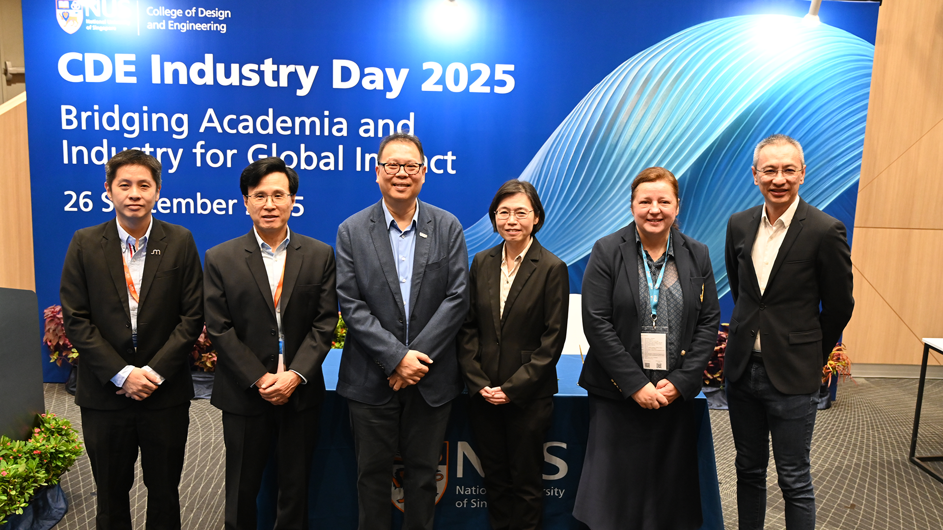 Industry Day also saw the signing of MoUs with four companies. Pictured from left to right: Mr Jackson Teng, Senior Director of Asia Talent Acquisition and Workforce Strategies, Micron Technology; Mr Shim Il Kwon, Chief Technology Officer, STATS ChipPAC; Prof Teo Kie Leong, Dean of CDE, Dr Siah Soh Yun, Vice President of Product Development, Power Product Line, GlobalFoundries; Professor Silvija Gradečak-Garaj, CDE Vice Dean (Research and Technology); Mr Tang Peng Seng, General Manager, Delta Electronics Singapore