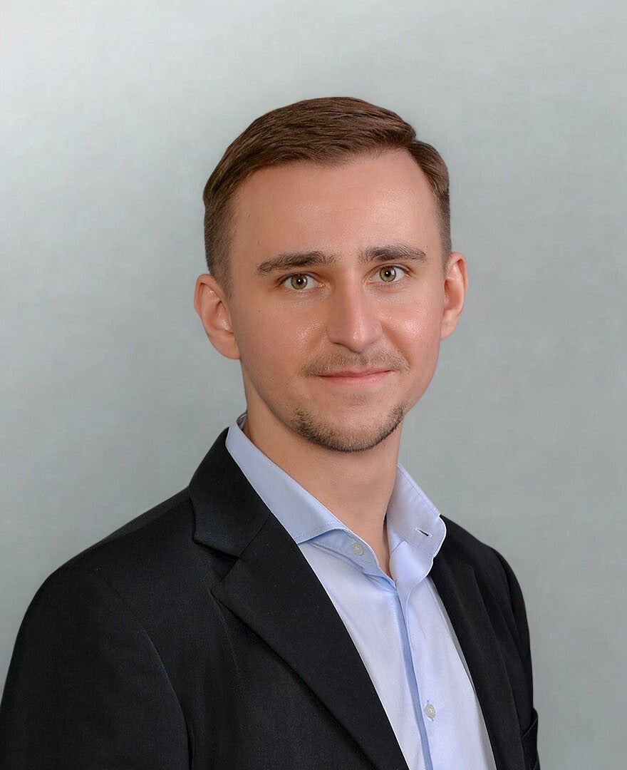 Denis Bandurin headshot