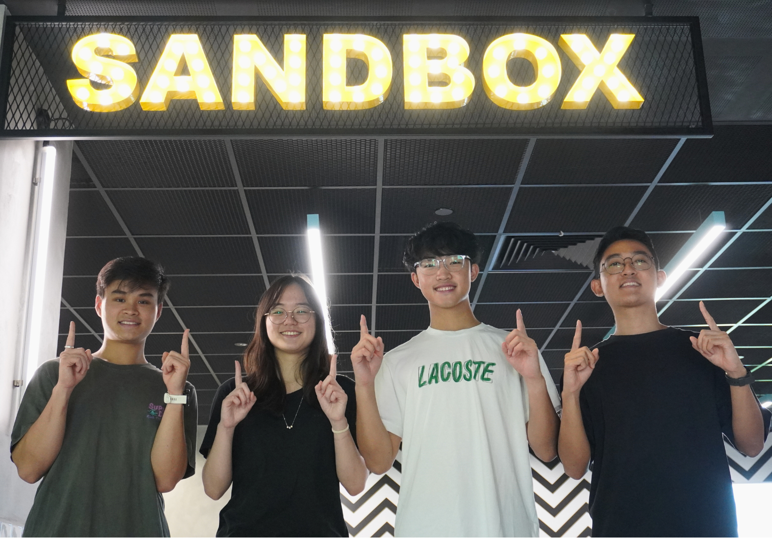 Tey Jin Ren Gavin (Mechanical Engineering), Jolie Koh Yi Ting (Biomedical Engineering), Lim Soong En (Computer Engineering) and Nor Muhammad Ilham Bin Ridzuan (Industrial & Systems Engineering), who are working with Venture Corporation.