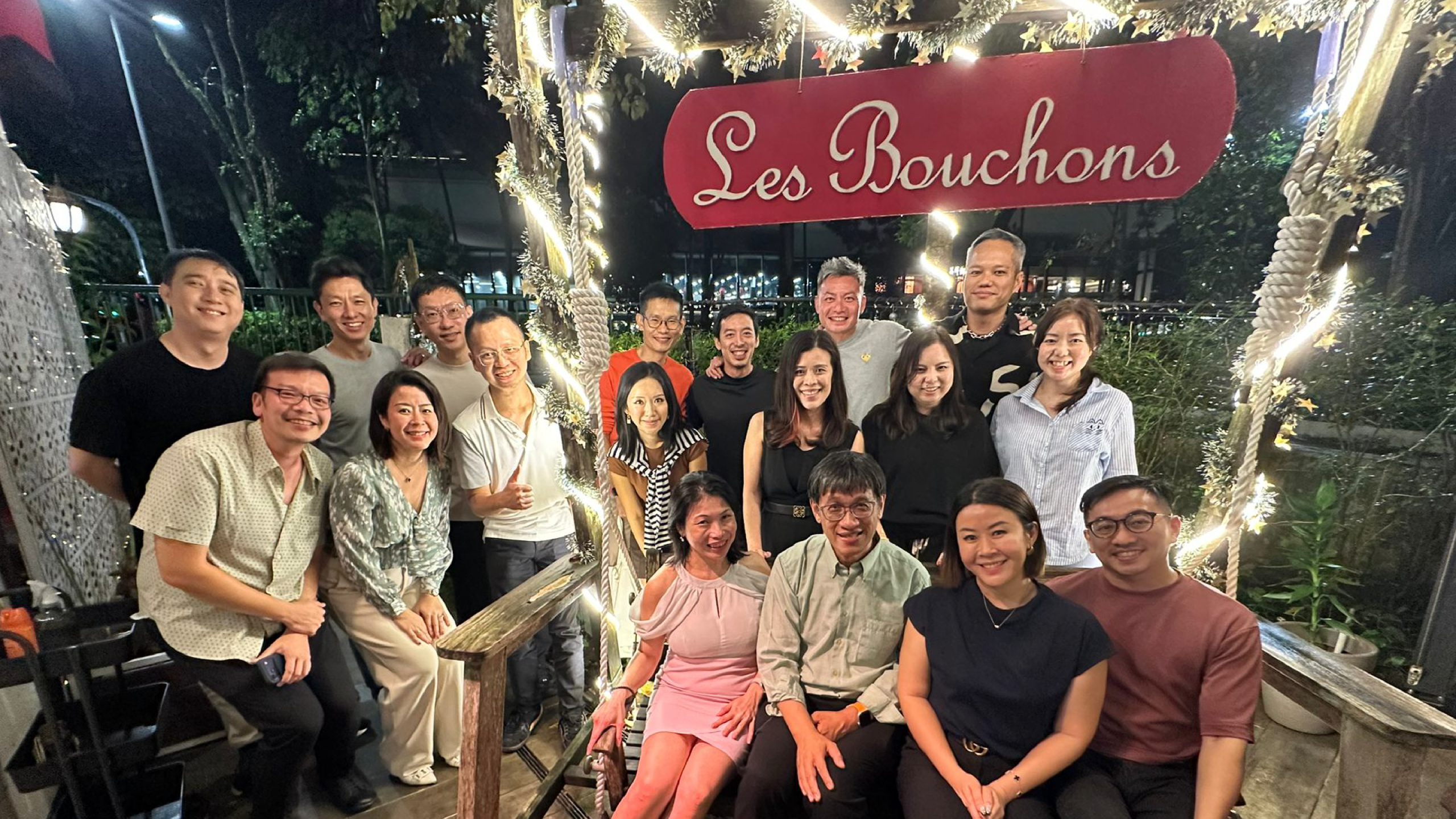 Alumni in attendance: Chai Shian Jenn, Winston; Chan Weng Sung, John; Chen Xiang Xian; Goh Puay Ngee, Sharon; Koh Wenli, Wendy; Lee Tze Ming; Loh U-Mei, Janice, Loh U-Ping, Dianne; Tan Chia Wee, Joe; Tan Yan Han, Hans; Tay Tze Hian, Cedric; Toh Yanming; Wai Yuh-Hunn; Wilyanti Yapit; Xue Lishan, Agnes; Yap Hock Heng; Yong Jieyu