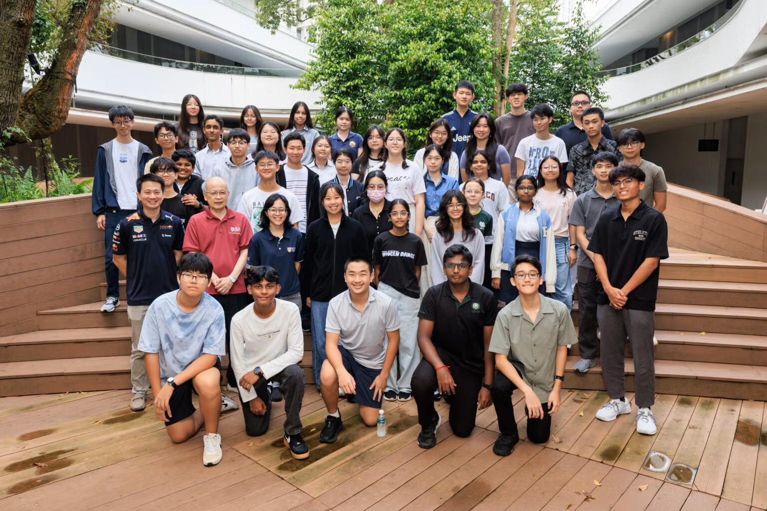 NUS CDE Energy and Decarbonisation Youth Programme attendees