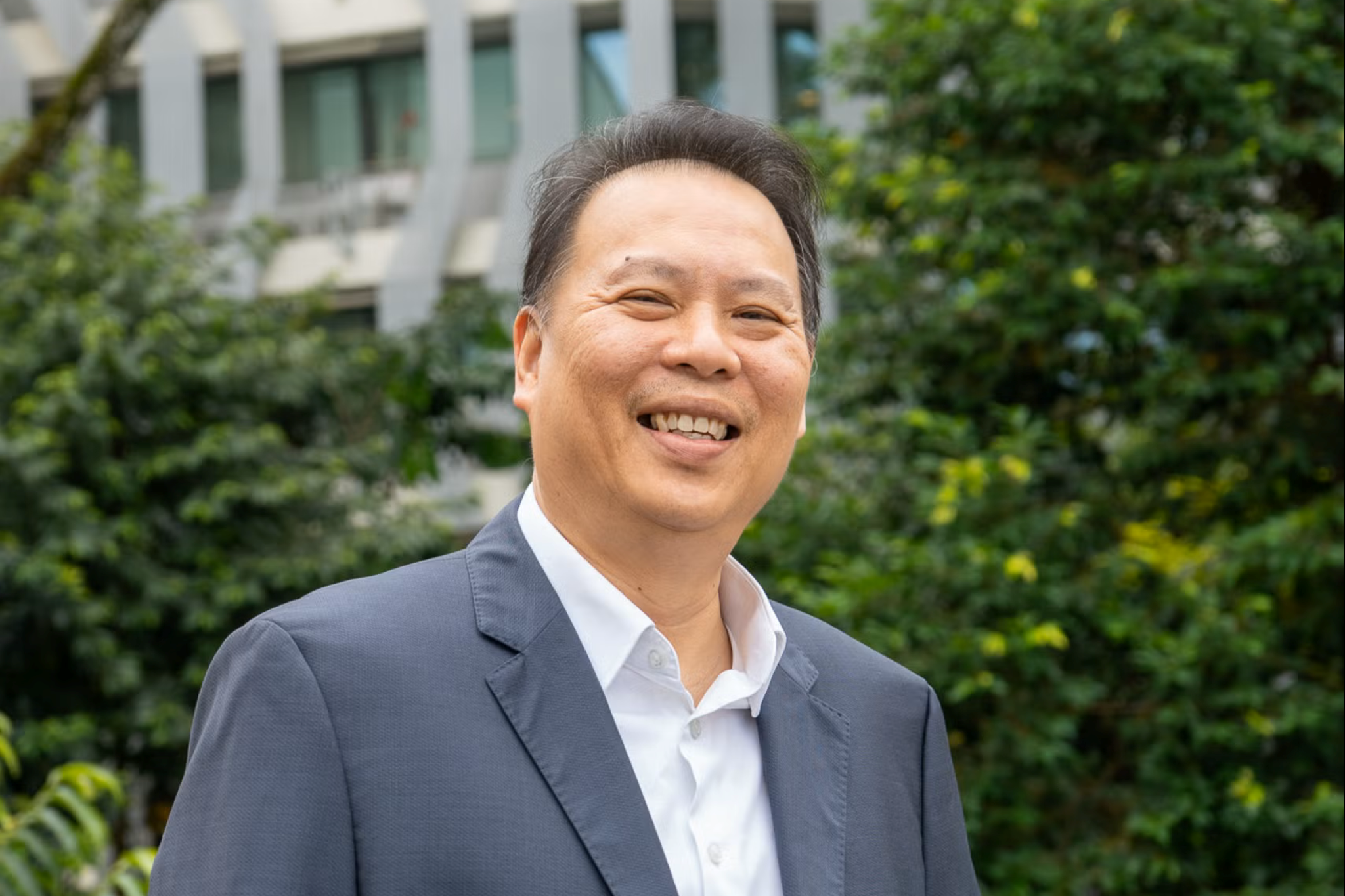 NUS CDE Professor Teo Kie Leong greeting