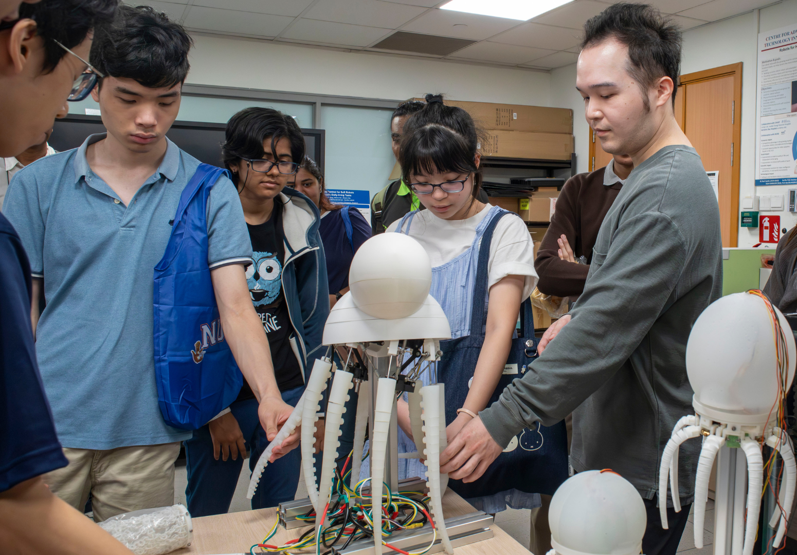 nus-cde-openhouse-2026-jellybot