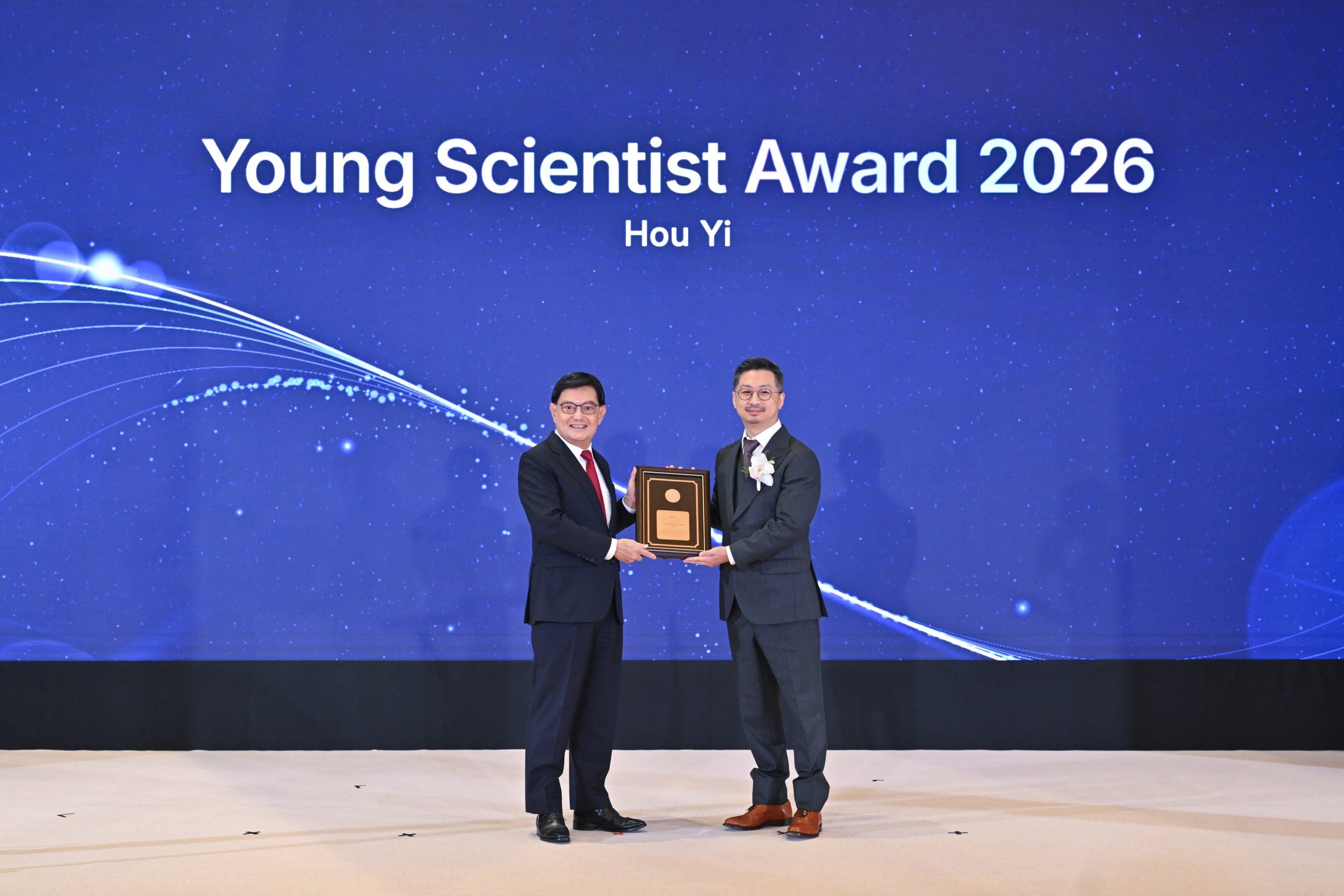 Asst Prof Hou was honoured in recognition of his pioneering work in the development of next-generation solar cell technology
(Photo credit: National Research Foundation, Singapore)