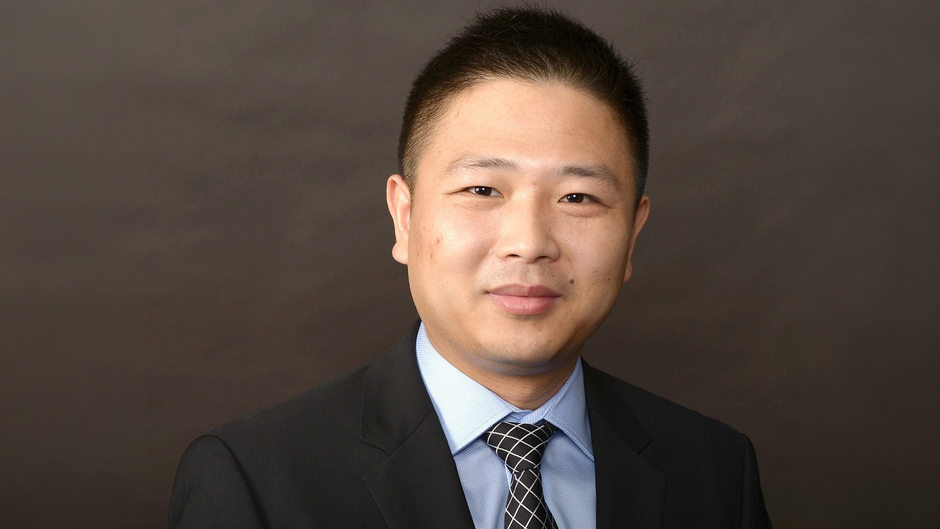 Asst Prof Wang was recognised for his contributions to “understanding and designing electrocatalytic systems to enable energy efficient sustainable chemical productions”.