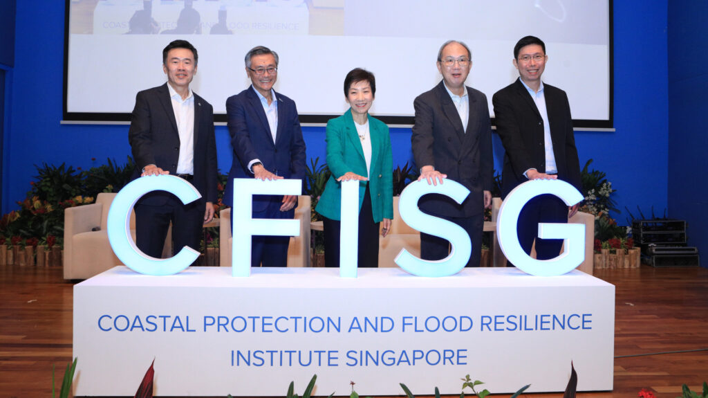 Launch - Minister with PUB Chairman, PUB CE, NUS President and ED CFI Singpore