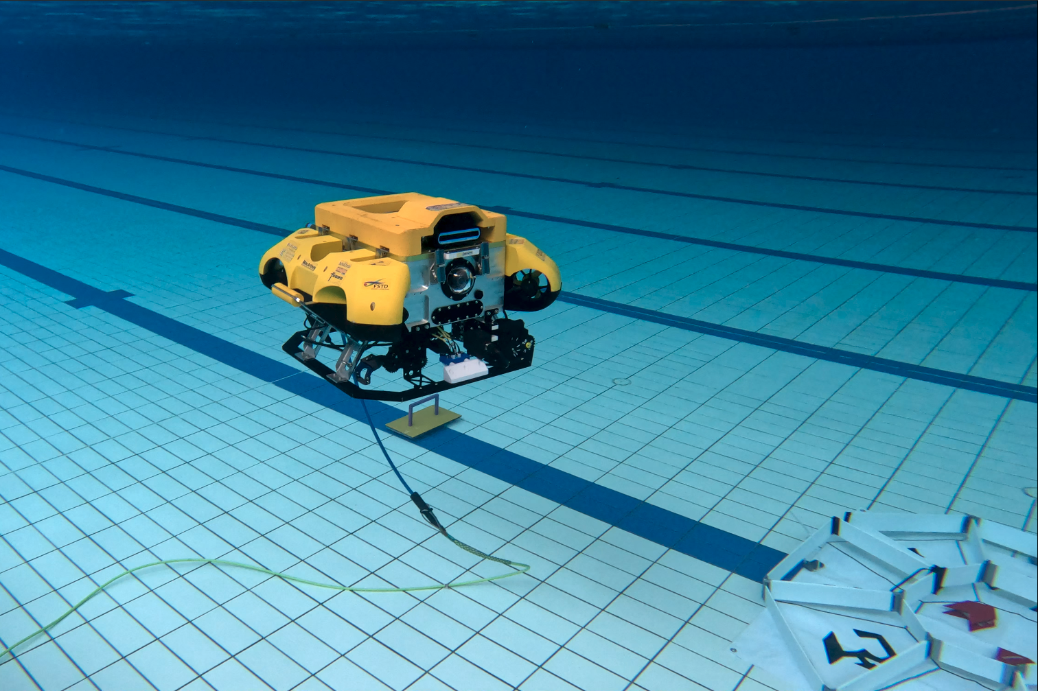 BumblebeeAUV-resized