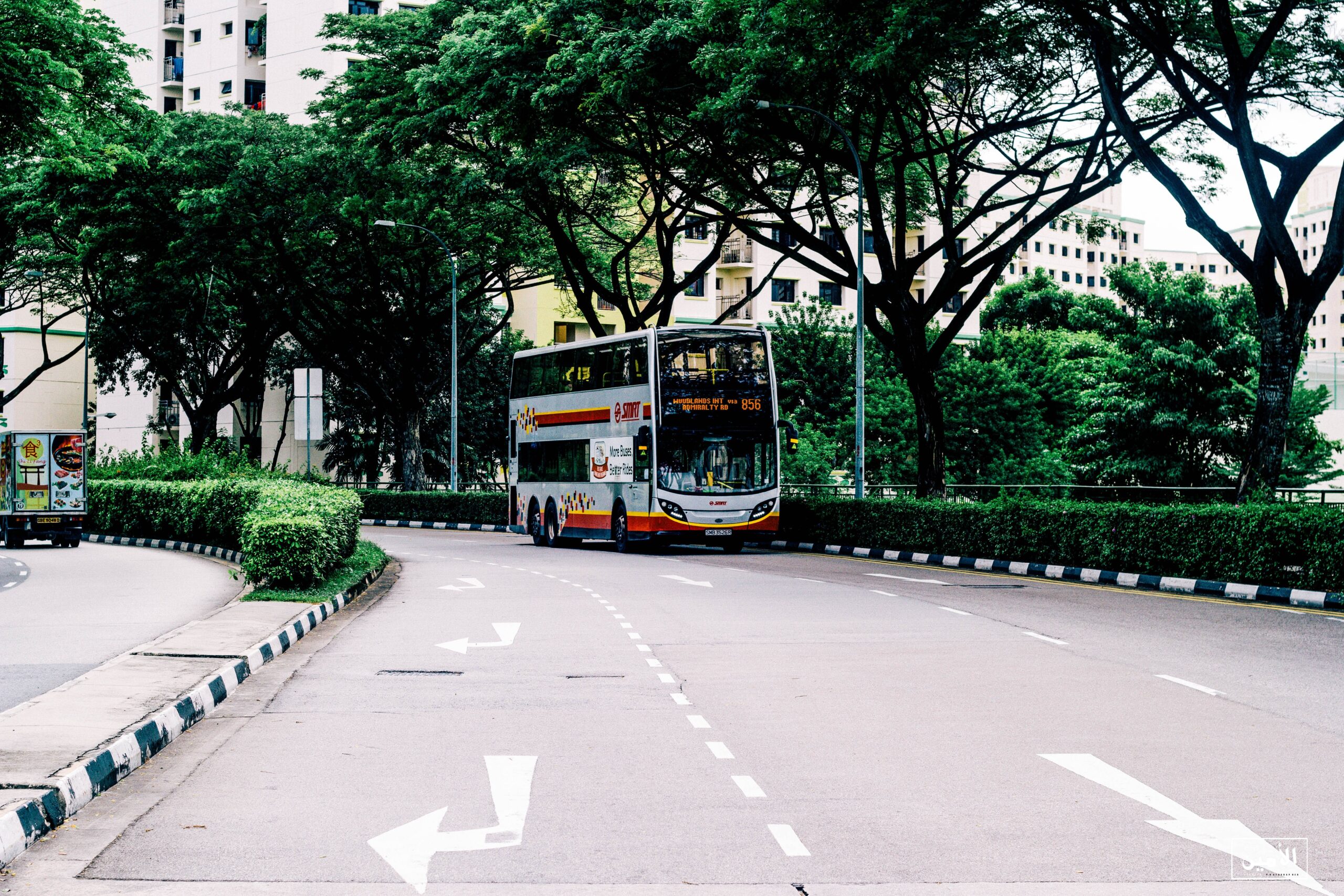 The introduction of bus lanes was an early means of encouraging a shift away from the car as the dominant mode of transport.  (Photo Credit: ALAMEEN A-DAE / Pexels)