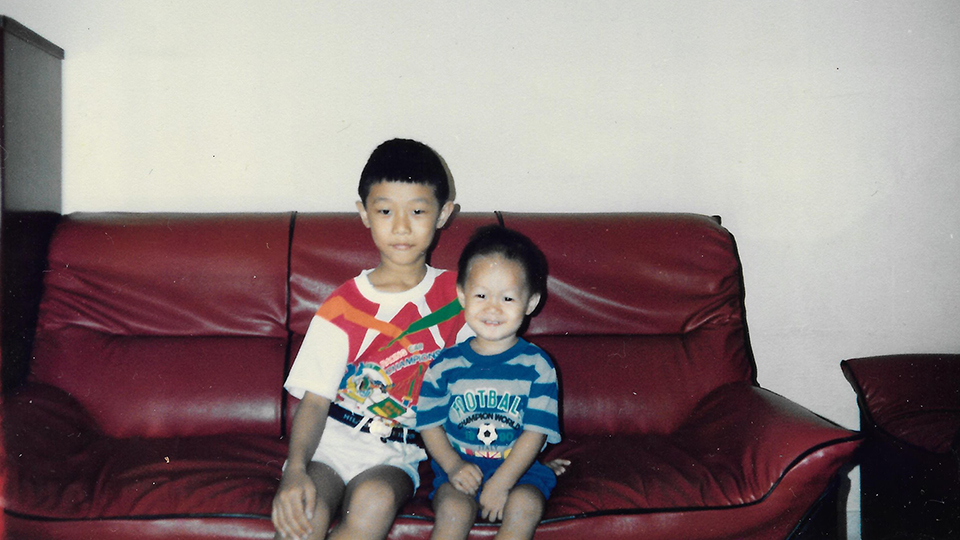 Joseph (left) and Yaoguang in their early years (Photo: Joseph Yang)