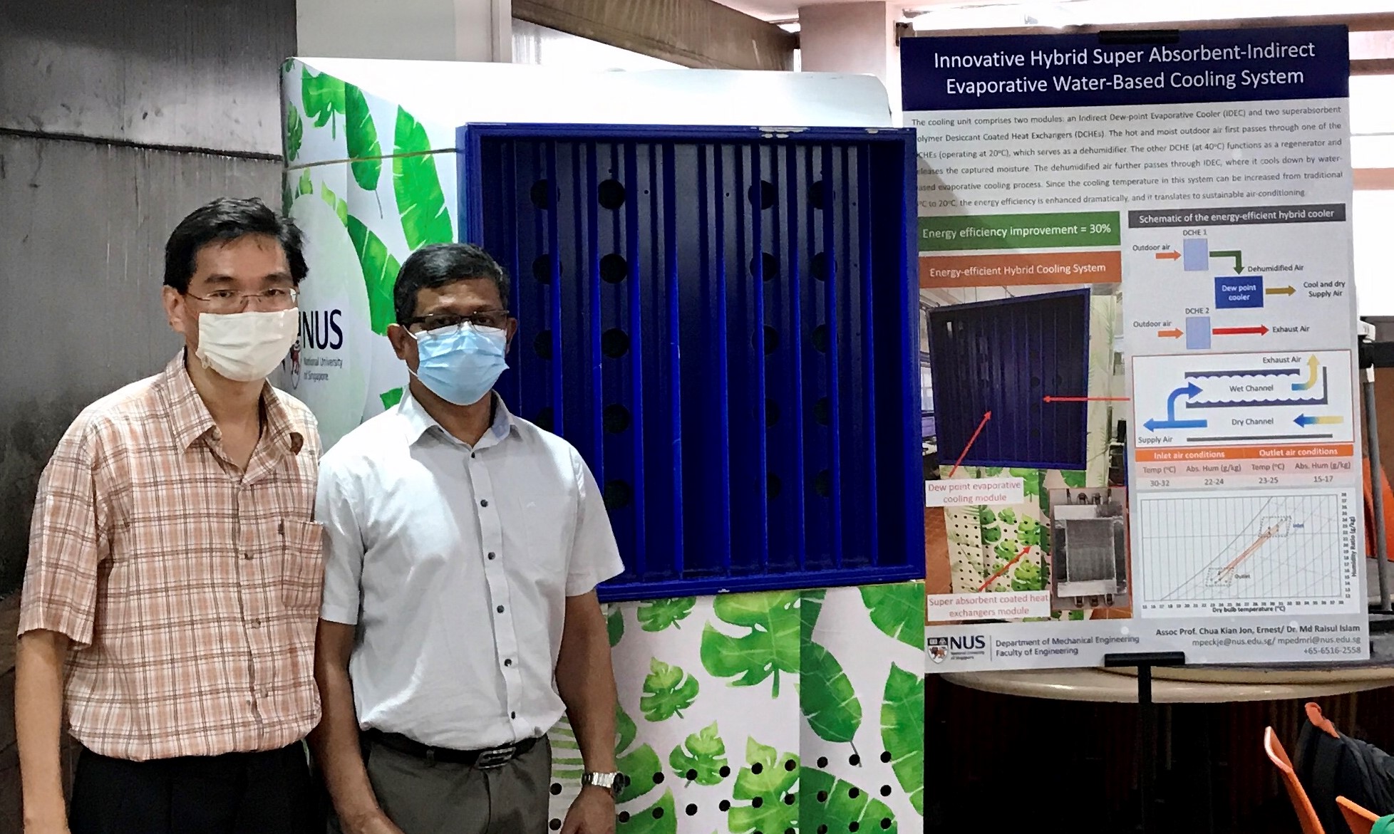 Associate Professor Ernest Chua Kian Jon (left) and Dr Md Raisul Islam with their hybrid AC unit.