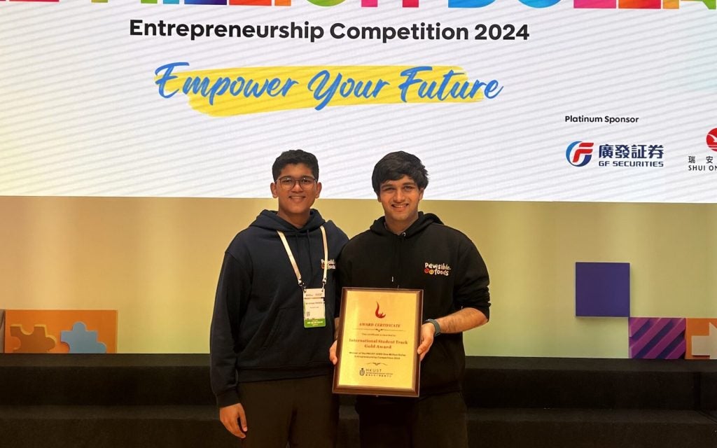 Group photo of Mr Dhanda Armaan (Left) and Mr Baid Samyak (Right) at the award ceremony