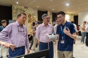 Prof Tan and Prof Teo speaking with ThermoFace