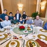 Front row (left to right): Mr Tsoi Mun Heng, Mr and Mrs Kng Meng Hwee, Ms Yoong Yung Mui, Mr Tang Wai Hoong William, Mr Patrick Ong, and Mr Lee Chong Hee.

Back row (left to right): Mr Pang Tong Teck, Ms Tan Choon Eng, Prof Teo Kie Leong (Dean, CDE), and Ms Lynette Lai (Associate Director, Office of Development, CDE).